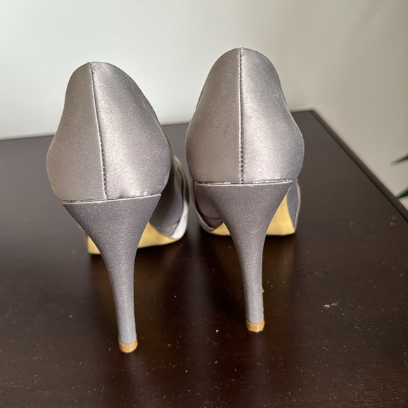 Peep toe, pewter pumps worn once size 6 - Picture 3 of 6